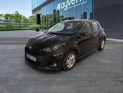 Negro Usado 2021 Toyota Yaris Hybrid Business Edition Utilitario | 16.100 € (Buen precio)
