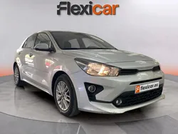 Gris Usado 2022 Kia Rio GT-Line Berlina | 11.490 € (Super precio)