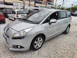 Gris / plata Usado 2009 Peugeot 5008 Premium Monovolumen | 4999 € (Precio justo)