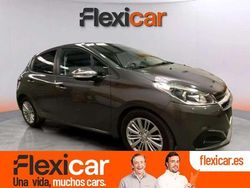 Gris Usado 2019 Peugeot 208 Active Utilitario | 7990 € (Precio justo)