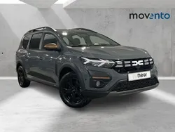 Gris / plata Usado 2024 Dacia Jogger Extreme Familiar | 25.900 € (Precio justo)