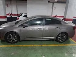 Beige Usado 2015 Toyota Avensis Advance Berlina | 16.900 € (Precio justo)