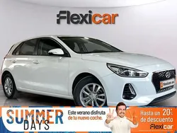 Blanco Usado 2018 Hyundai i30 Berlina | 13.290 € (Precio justo)