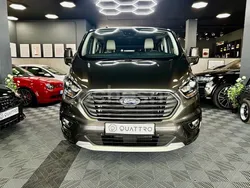 Gris / plata Usado 2023 Ford Tourneo Custom Titanium X Monovolumen | 41.990 € (Precio justo)
