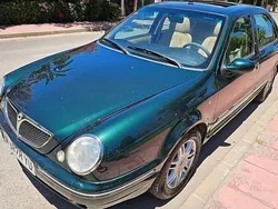 Verde Usado 2000 Lancia Lybra Berlina | 3000 €