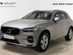 Gris / plata Usado 2023 Volvo XC60 Core SUV | 42.900 € (Precio justo)