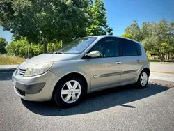 Plateado Usado 2004 Renault Scénic II Authentique Monovolumen | 3600 € (Un poco caro)