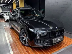 Negro Usado 2018 Maserati Levante SUV | 48.900 € (Buen precio)
