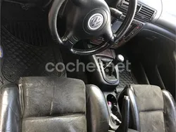 Gris / plata Usado 2003 VW Passat Edition Berlina | 2600 € (Un poco caro)