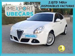 Blanco Usado 2013 Alfa Romeo Giulietta Distinctive Utilitario | 8500 € (Precio justo)