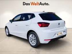 Blanco Usado 2024 Seat Ibiza Berlina | 17.900 € (Precio justo)