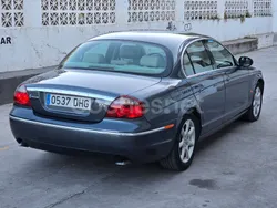 Gris / plata Usado 2005 Jaguar S-Type Executive Berlina | 5950 € (Precio justo)