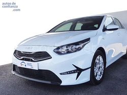 Blanco Usado 2024 Kia Ceed Utilitario | 19.500 € (Precio justo)