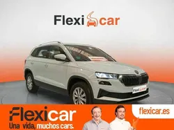 Blanco Usado 2023 Skoda Karoq Ambition SUV | 19.690 €