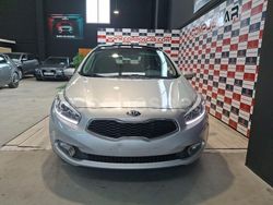 Gris / plata Usado 2014 Kia Ceed GT Berlina | 11.500 € (Caro)
