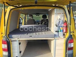 Amarillo Usado 2015 VW T5 Pro Van | 26.500 € (Precio justo)