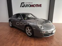 Gris / plata Usado 2005 Porsche 911 Carrera Coupe | 47.900 €