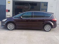 Burdeos Usado 2010 Ford Grand C-Max Titanium Monovolumen | 6750 €