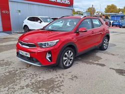 Rojo Usado 2024 Kia Stonic SUV | 18.090 € (Precio justo)