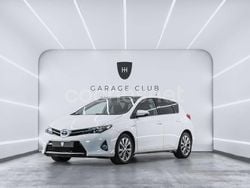 Blanco Usado 2014 Toyota Auris Hybrid Active Berlina | 11.999 € (Precio justo)