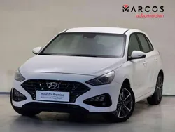 Blanco Usado 2024 Hyundai i30 Utilitario | 17.900 € (Precio justo)