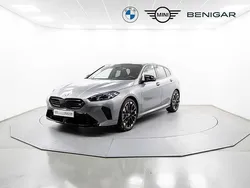 Gris Usado 2024 BMW M135 Comfort Edition Utilitario | 57.900 € (Precio justo)