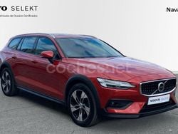 Granate Usado 2022 Volvo V60 CC Ultimate Familiar | 40.900 € (Precio justo)