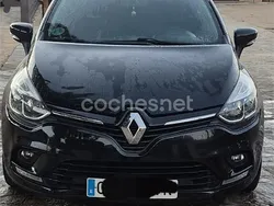 Negro Usado 2017 Renault Clio GrandTour Business Familiar | 8100 € (Un poco caro)