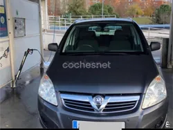 Gris / plata Usado 2012 Opel Zafira Family Monovolumen | 3650 € (Super precio)