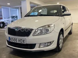 Blanco Usado 2012 Skoda Fabia Elegance Berlina | 7300 € (Precio justo)