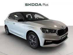Negro Usado 2024 Skoda Fabia Selection Berlina | 20.990 € (Caro)