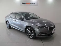 Gris Usado 2022 Skoda Octavia Style Utilitario | 30.490 € (Caro)