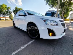 Blanco Usado 2013 Chevrolet Cruze LT Berlina | 8500 € (Un poco caro)