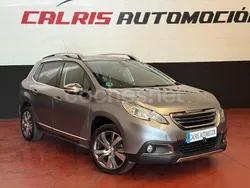 Gris / plata Usado 2016 Peugeot 2008 Allure SUV | 7490 € (Buen precio)