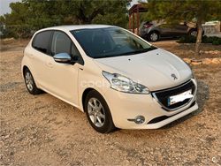 Blanco Usado 2014 Peugeot 208 Style Utilitario | 8900 € (Precio justo)