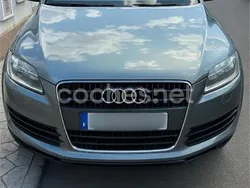 Gris / plata Usado 2009 Audi Q7 Ambiente SUV | 8000 €