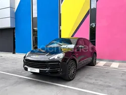 Negro Usado 2022 Porsche Cayenne Platinum Edition SUV | 92.500 € (Caro)