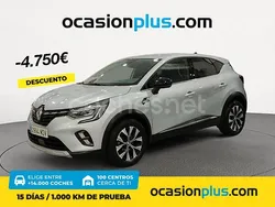 Gris / plata Usado 2023 Renault Captur Techno SUV | 19.250 € (Buen precio)