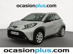 Gris Usado 2024 Toyota Aygo X Play SUV | 12.756 €