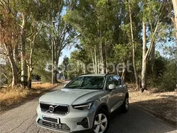 Gris / plata Usado 2024 Volvo XC40 SUV | 27.500 € (Super precio)