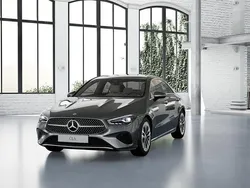 Negro Nuevo 2025 Mercedes CLA250e Berlina | 44.699 € (Precio justo)