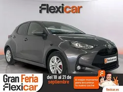 Gris Usado 2021 Toyota Yaris Edition Berlina | 16.290 € (Precio justo)