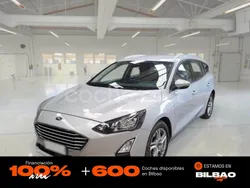 Gris / plata Usado 2021 Ford Focus Trend Berlina | 11.450 € (Precio justo)