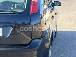 Negro Usado 2007 Ford Focus Business Edition Berlina | 2900 € (Precio justo)