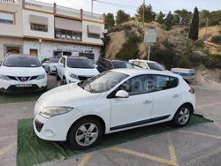 Blanco Usado 2010 Renault Mégane III Dynamique Berlina | 4900 € (Caro)