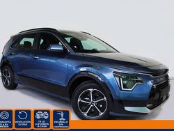 Azul Usado 2023 Kia Niro SUV | 29.990 € (Caro)