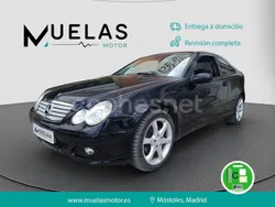 Blanco Usado 2005 Mercedes C220 Classic Berlina | 8290 € (Precio justo)