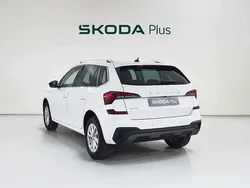 Blanco Usado 2024 Skoda Kamiq Selection SUV | 21.300 € (Precio justo)