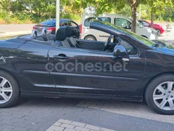Negro Usado 2007 Peugeot 207 CC Descapotable | 4900 € (Un poco caro)