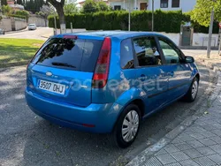 Azul Usado 2005 Ford Fiesta Trend Utilitario | 2300 € (Precio justo)